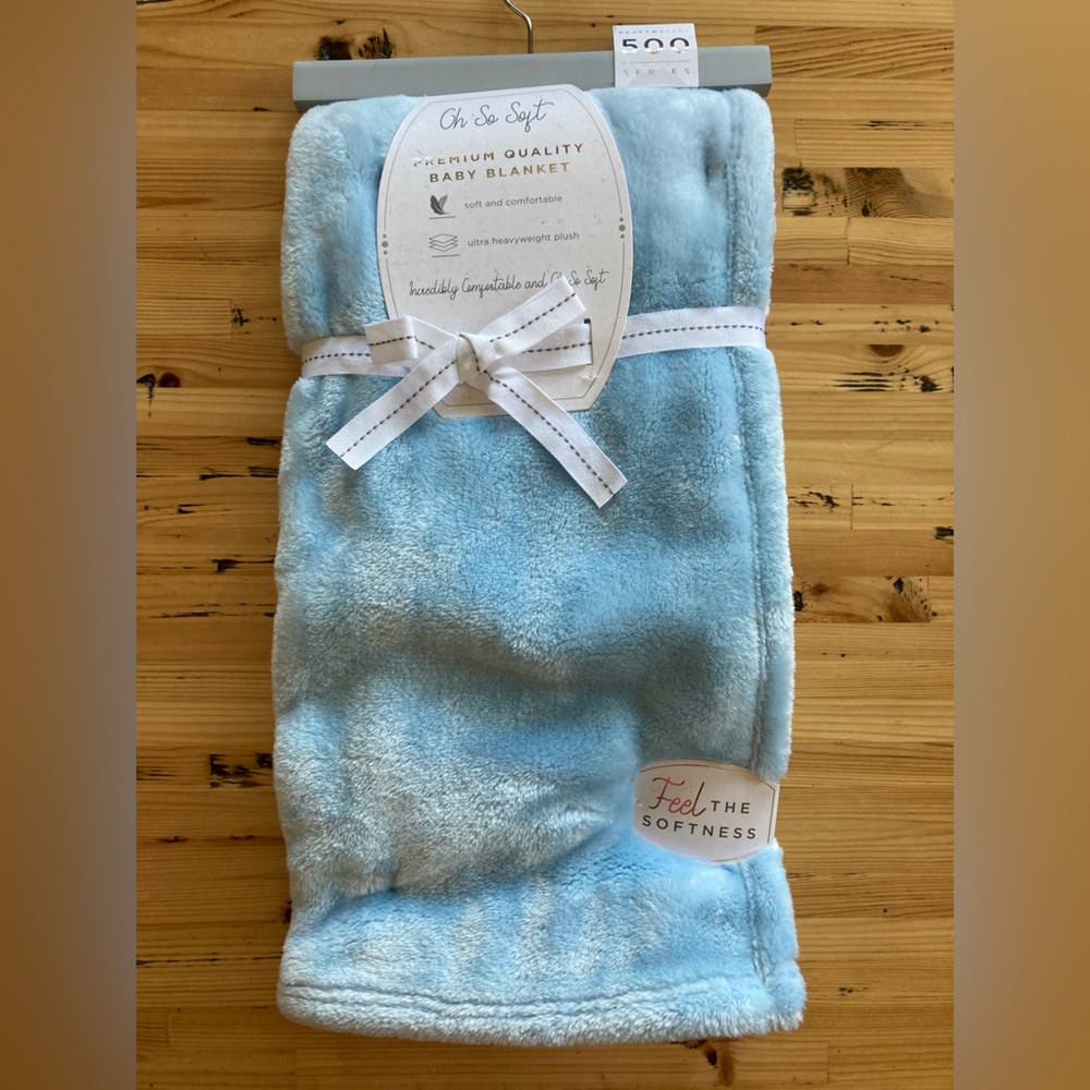 NWT Plush blanket